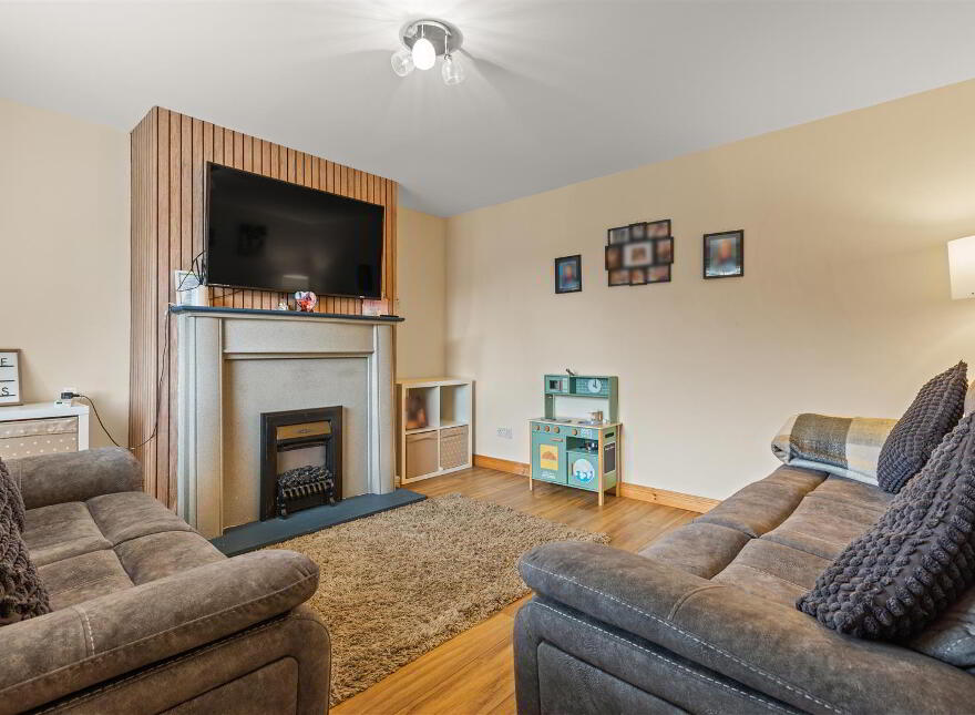 49 Stradowen Drive, Strathfoyle, Derry / Londonderry, BT47 6XN