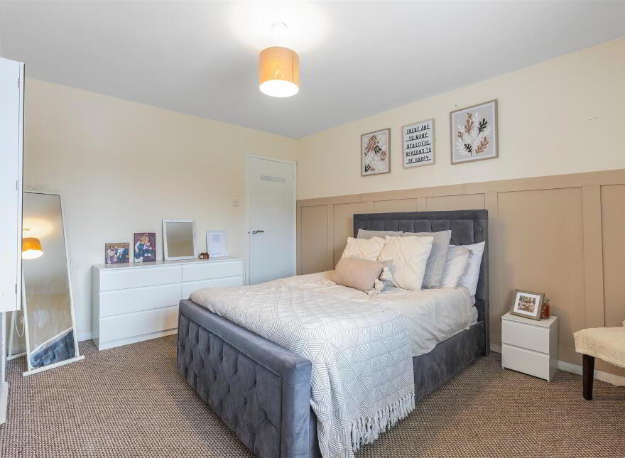 49 Stradowen Drive, Strathfoyle, Derry / Londonderry, BT47 6XN