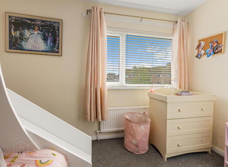 49 Stradowen Drive, Strathfoyle, Derry / Londonderry, BT47 6XN