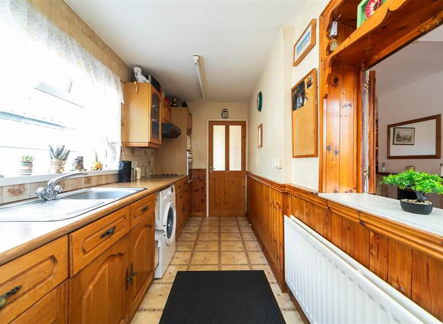 66 Galwally Park, Belfast, BT8 6AH