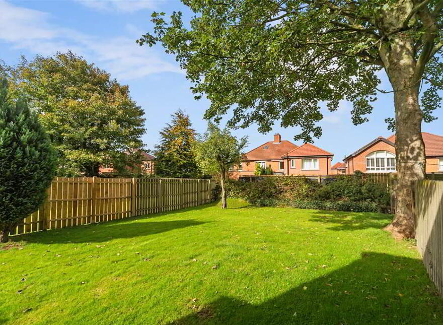 66 Galwally Park, Belfast, BT8 6AH