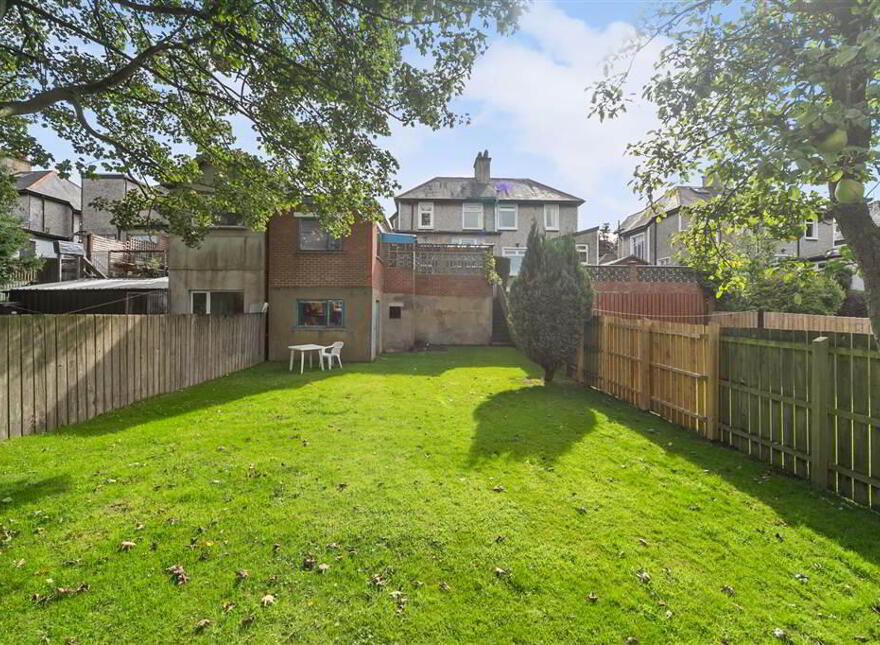 66 Galwally Park, Belfast, BT8 6AH