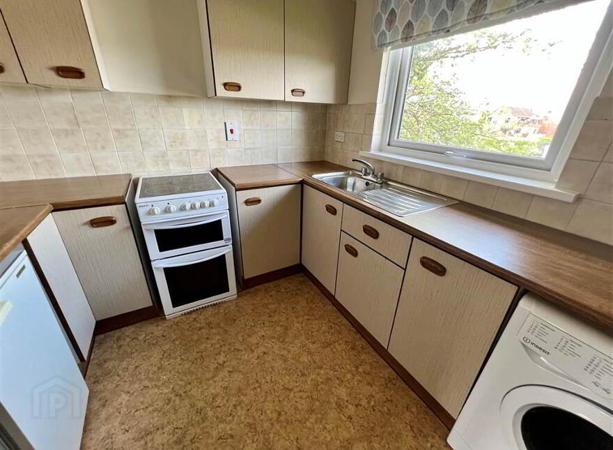 2 Shandon Court, Glen Road, Belfast, BT5 7RB
