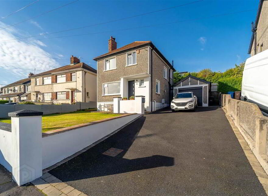 42 Windmill Road, Bangor, BT20 5RA photo