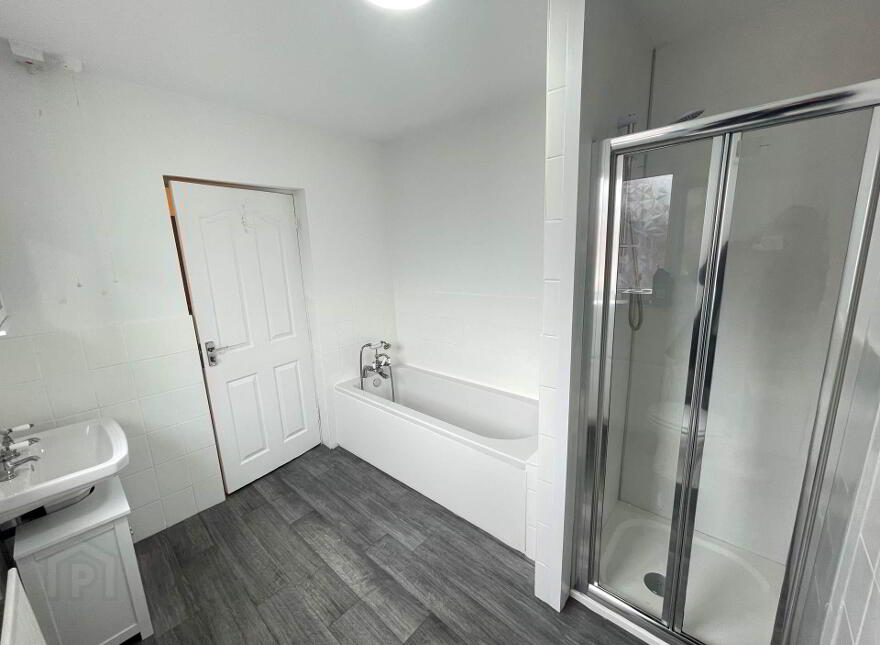 40 Florida Drive, Belfast, BT6 8EX