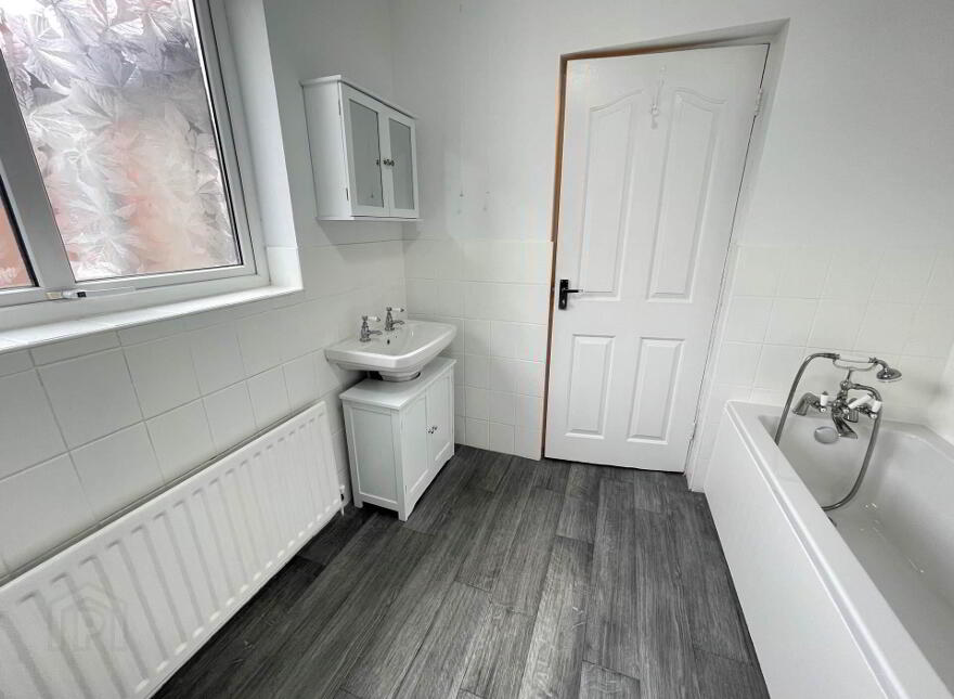40 Florida Drive, Belfast, BT6 8EX