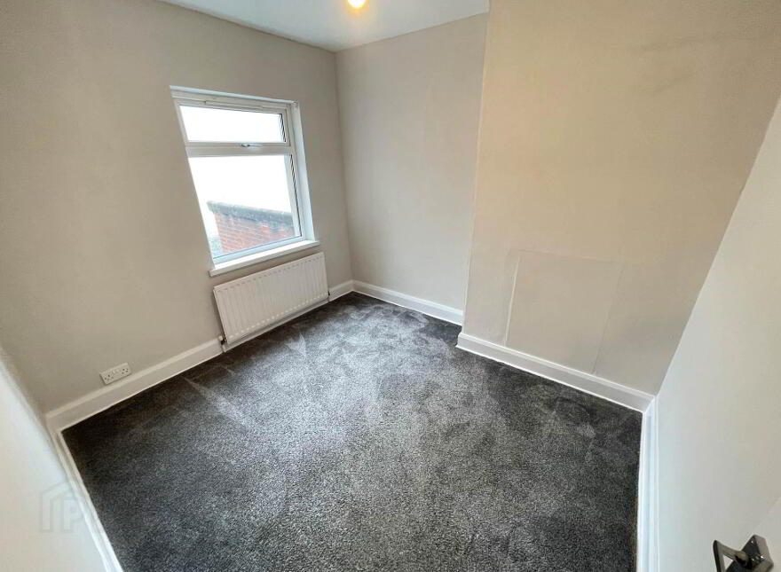 40 Florida Drive, Belfast, BT6 8EX