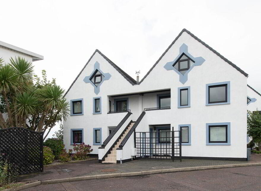4 Seapoint, Belfast Road, Carrickfergus, BT38 8BB photo