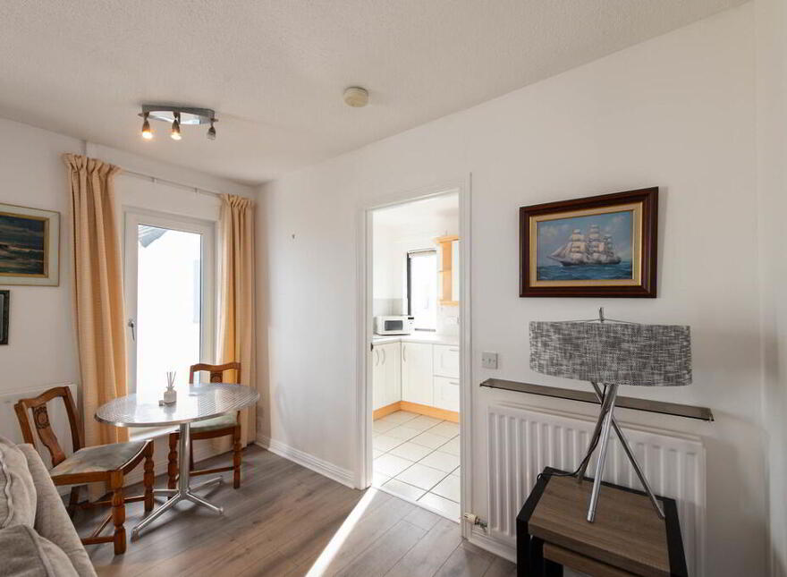 4 Seapoint, Belfast Road, Carrickfergus, BT38 8BB