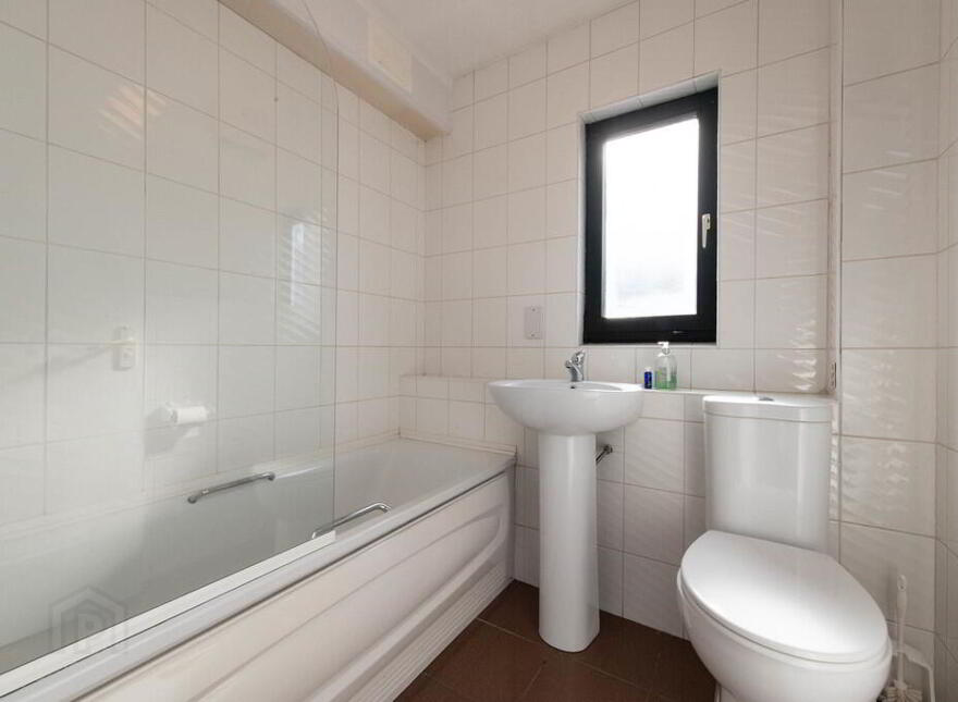 4 Seapoint, Belfast Road, Carrickfergus, BT38 8BB