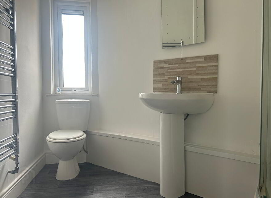 60d Bernagh Green, Newcastle, BT33 0BS
