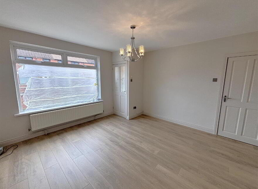 1 Ballygomartin Park, Belfast, BT13 3NP