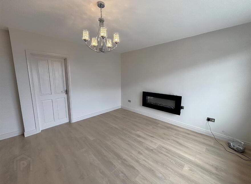1 Ballygomartin Park, Belfast, BT13 3NP