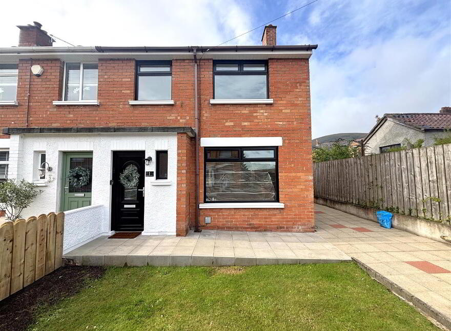 1 Ballygomartin Park, Belfast, BT13 3NP