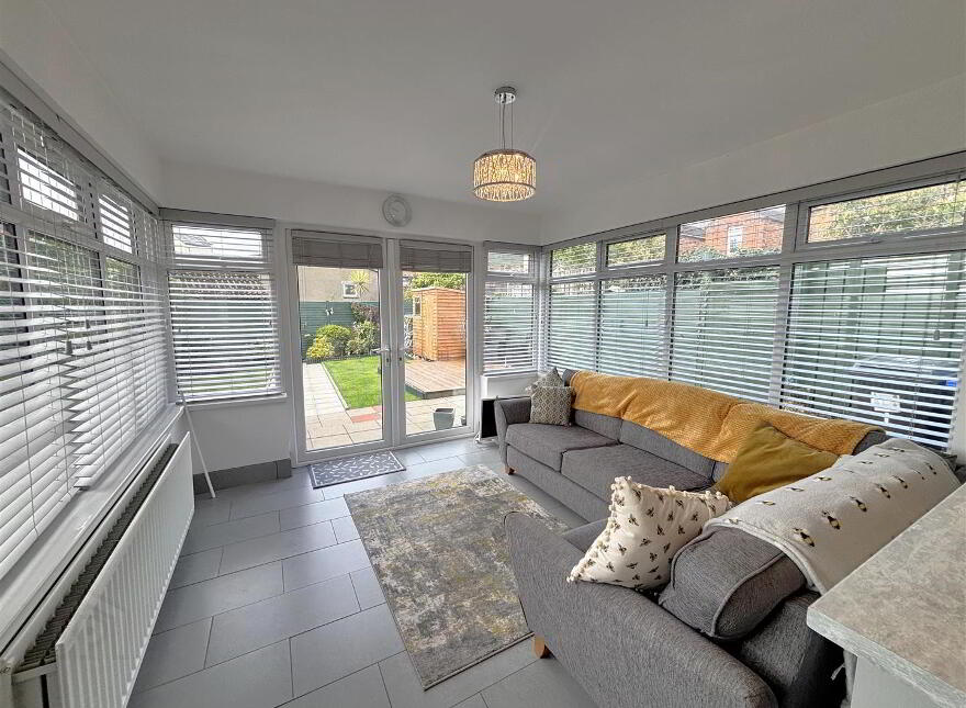 1 Ballygomartin Park, Belfast, BT13 3NP