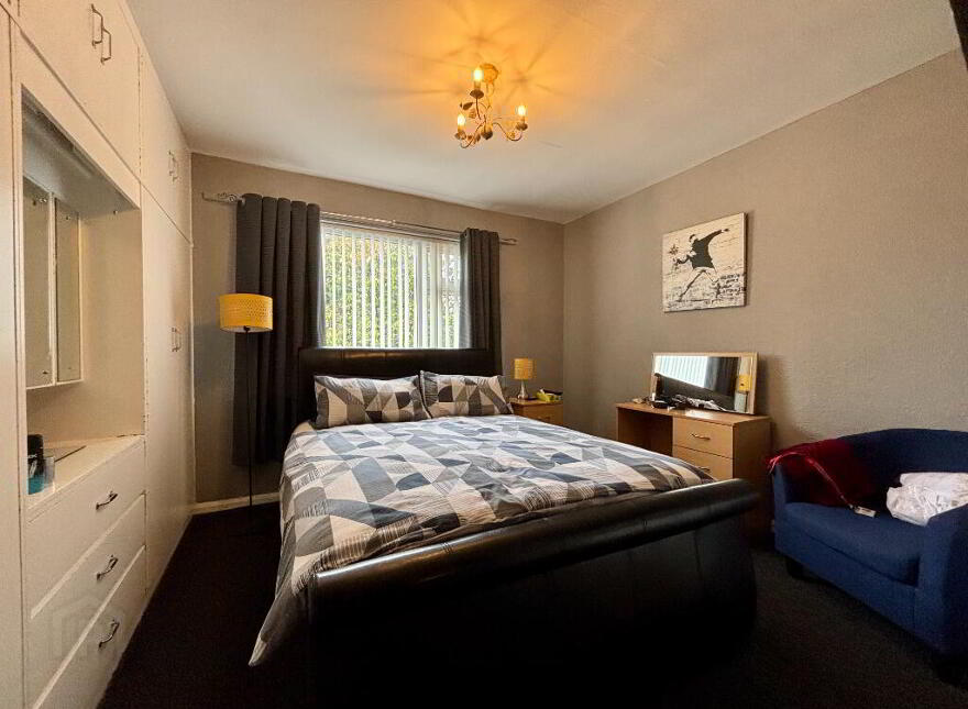 693 Antrim Road, Belfast, BT15 4EH