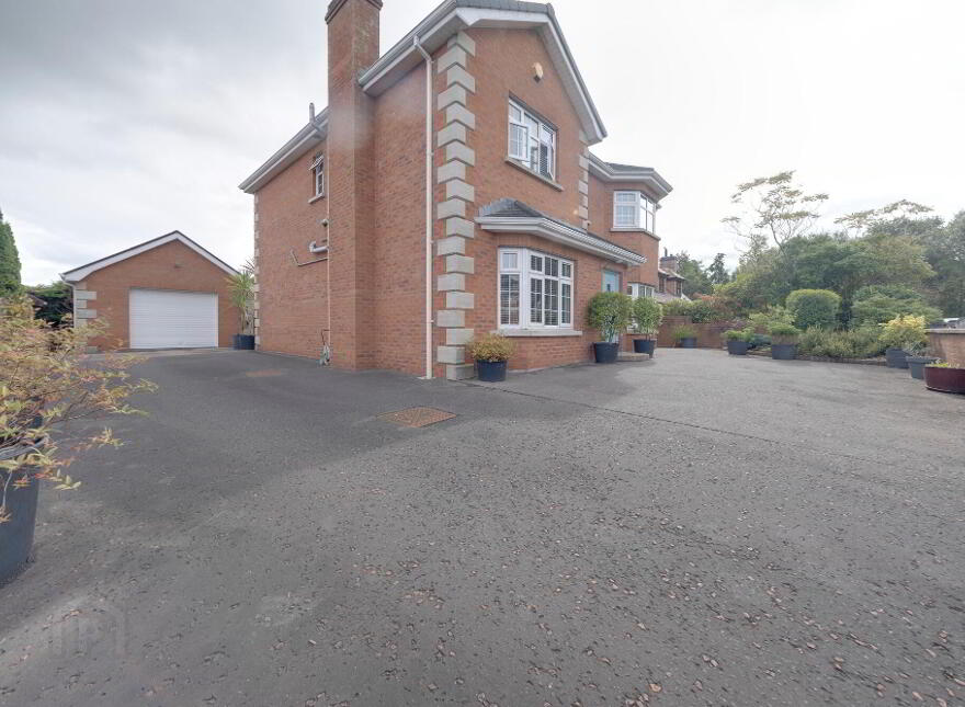 8 Ronan Drive, Magherafelt, BT45 6HD