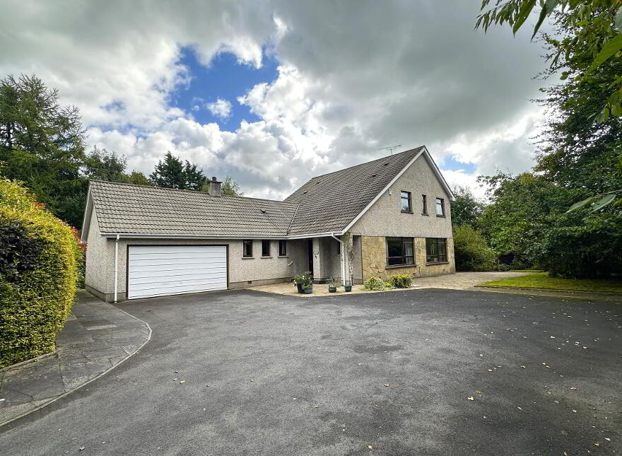 65 Lurgan Road, Banbridge, BT32 4LY photo