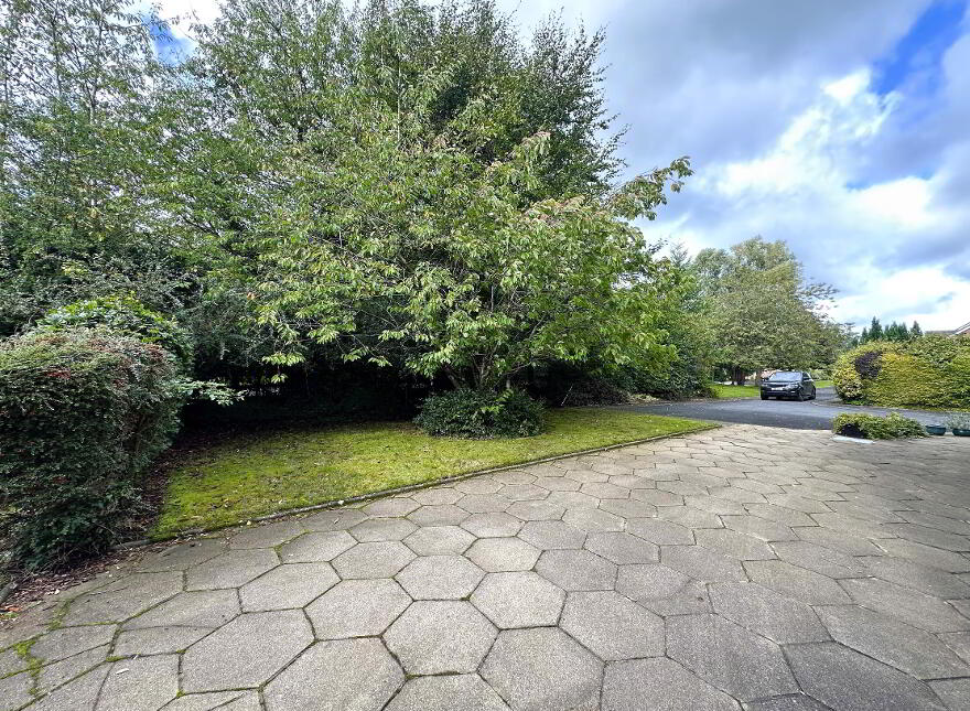 65 Lurgan Road, Banbridge, BT32 4LY