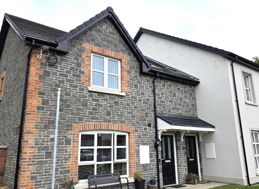 83 Ballyveigh Crescent, Antrim, BT41 2FL photo