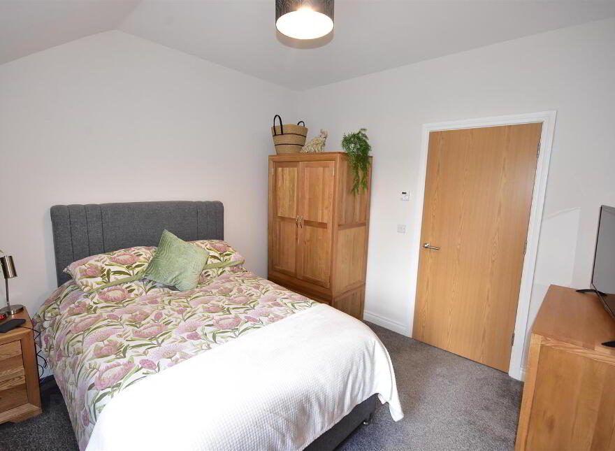 83 Ballyveigh Crescent, Antrim, BT41 2FL