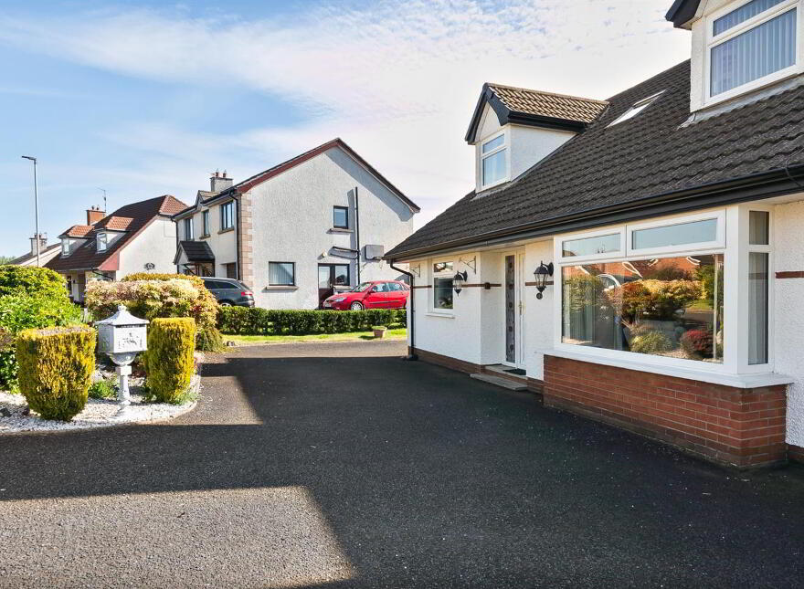 11 Brackenridge, Carrickfergus, BT38 8FW