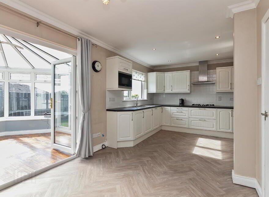 11 Brackenridge, Carrickfergus, BT38 8FW