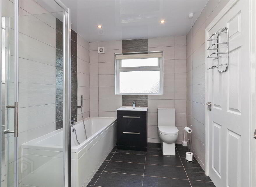 11 Brackenridge, Carrickfergus, BT38 8FW