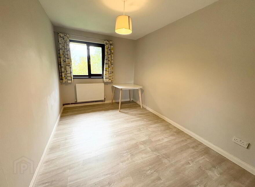 5b Helens Lea, Belfast, BT5 7RD