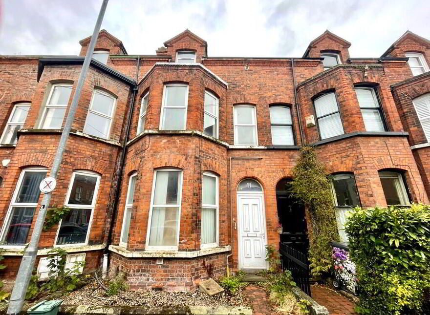 11 Wellington Park Avenue, Lisburn Road, Belfast, BT9 6DT photo