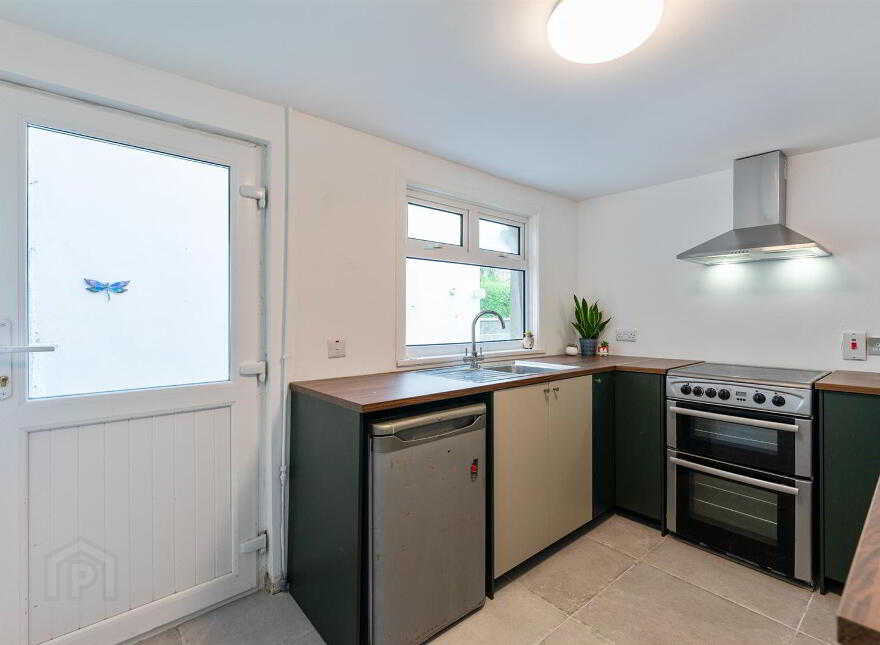 50 Bangor Road, Newtownards, BT23 7BY