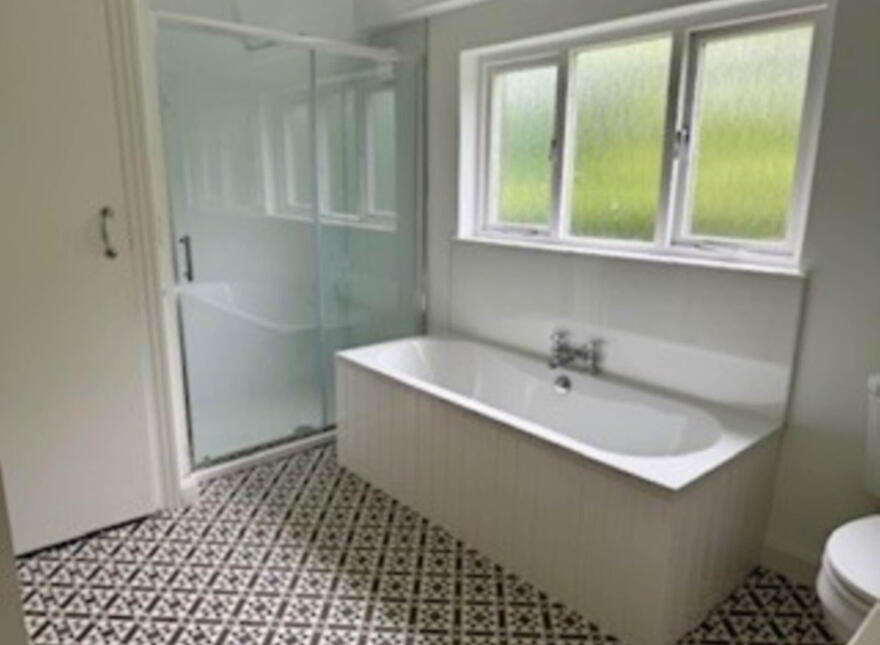 North, Lodge, Loughanmore Road, Dunadry, BT41 2HN