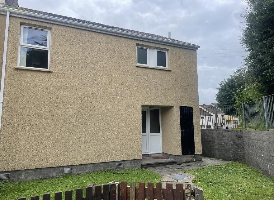 25 Crossowen Gardens, Clogher, BT76 0AL photo