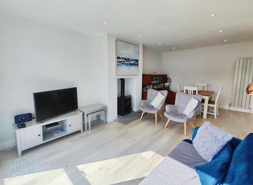 10 Ballintrae Park, Portballintrae, Bushmills, BT57 8YN