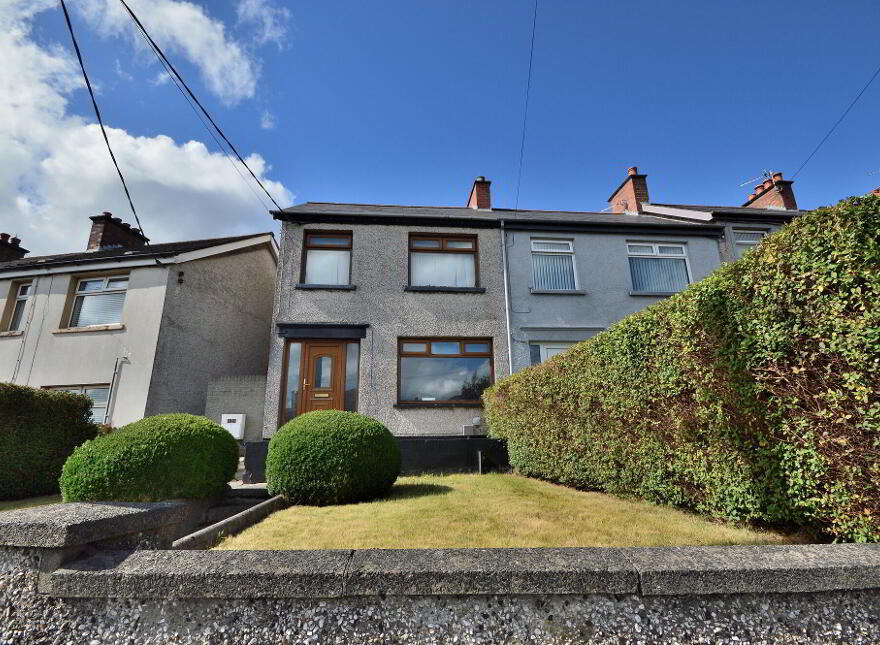 68 Donaghadee Road, Newtownards, BT23 7EU photo