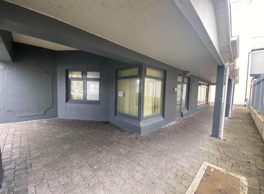 Unit 8/9, Friars Court, Nenagh, E45DX20 photo