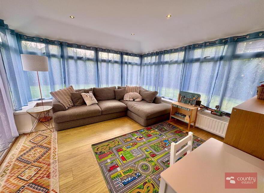 77 Hawthorn Way, Ballyclare, BT39 9EN