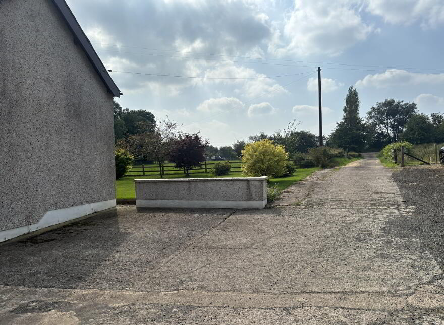 63 Tullymore Road, Broughshane, Ballymena, BT43 7HW
