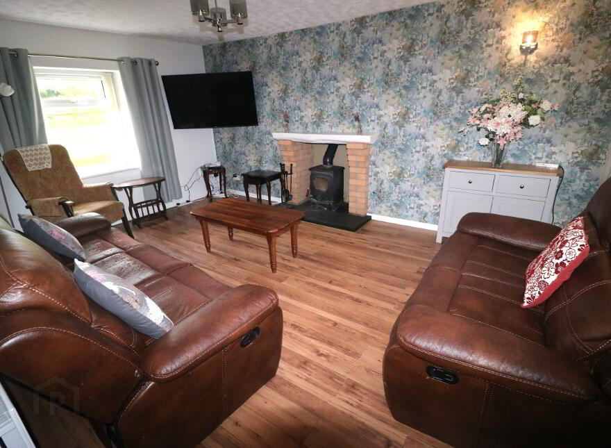 63 Tullymore Road, Broughshane, Ballymena, BT43 7HW