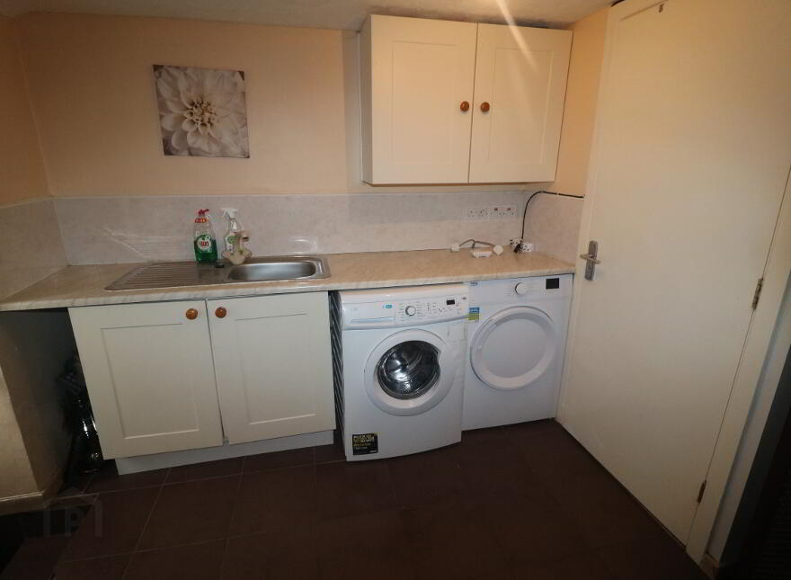 63 Tullymore Road, Broughshane, Ballymena, BT43 7HW