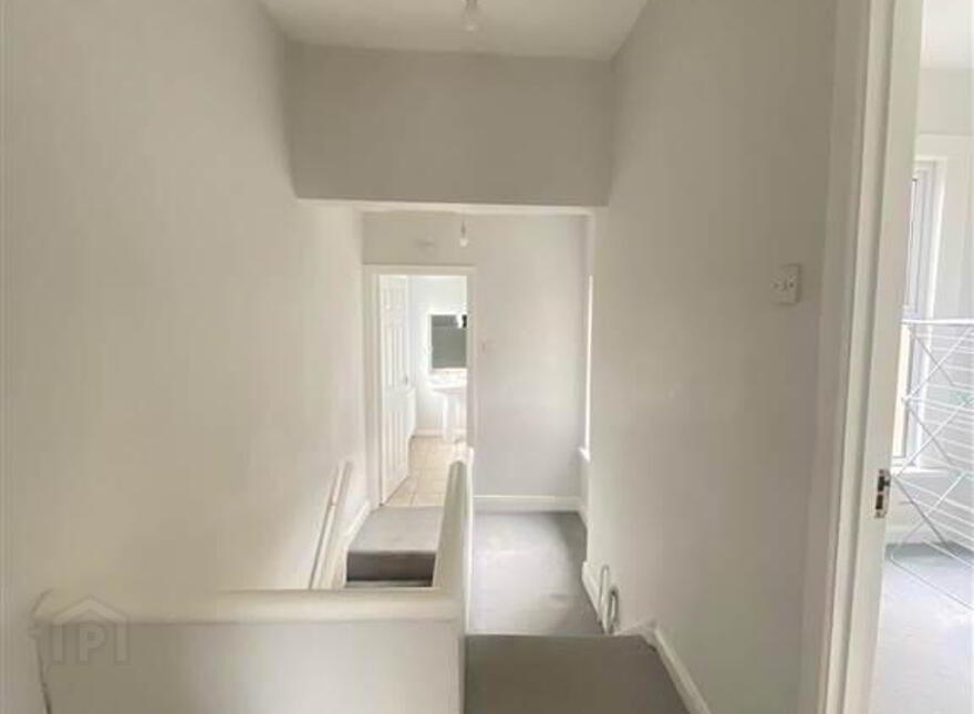 Donegal Road 215, Belfast, BT12 5NA photo