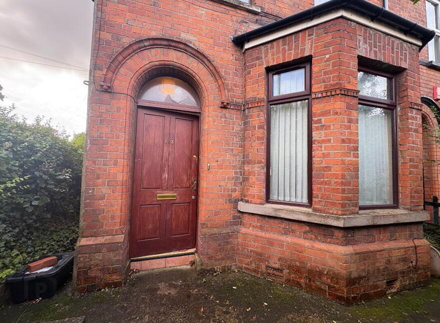 63 College Park Avenue, Belfast, BT7 1LR
