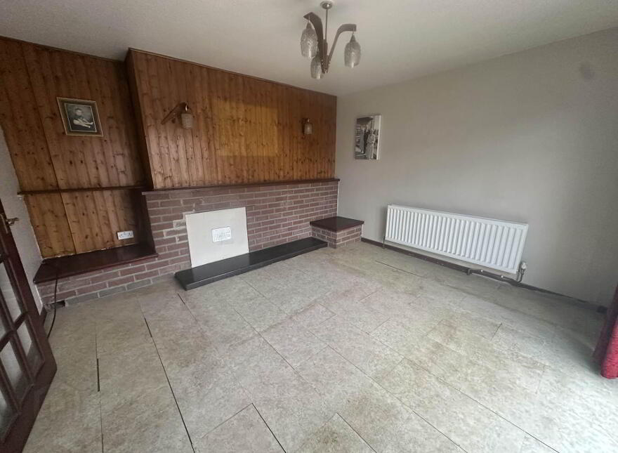 28 Churchill Road, Larne, BT40 2EN