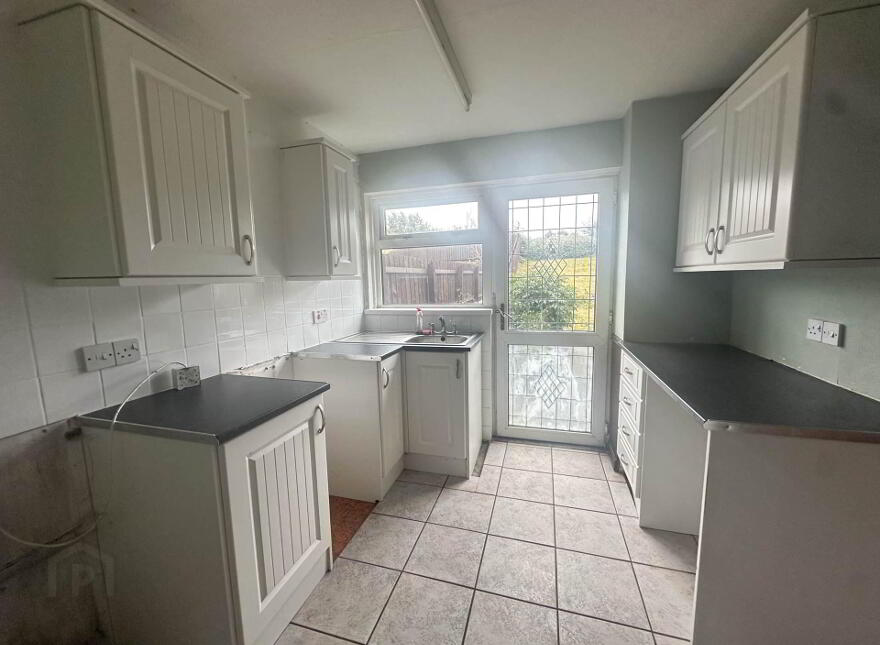 28 Churchill Road, Larne, BT40 2EN
