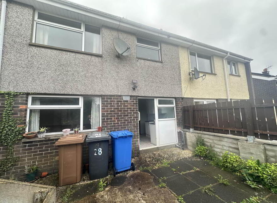 28 Churchill Road, Larne, BT40 2EN