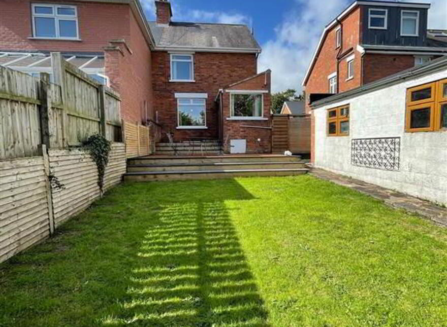 31 Lansdowne Park, Belfast, BT15 4AF