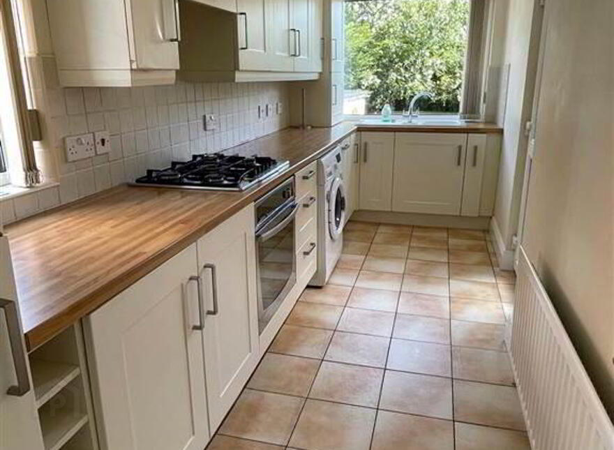 31 Lansdowne Park, Belfast, BT15 4AF