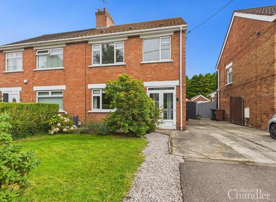 170 Comber Road, Dundonald, Belfast, BT16 2BP photo