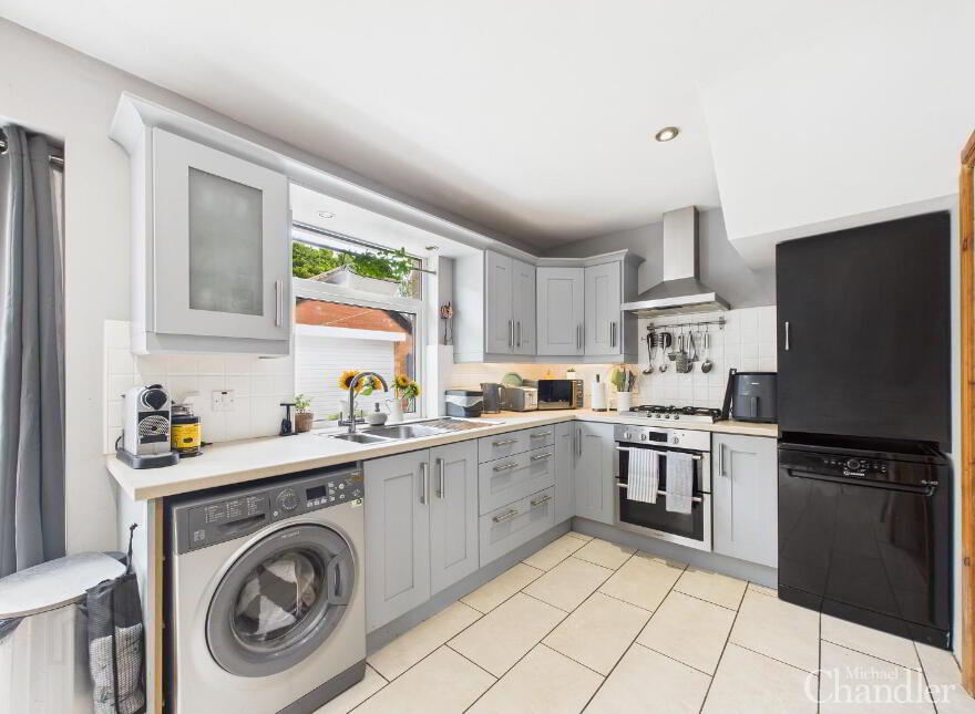 170 Comber Road, Dundonald, Belfast, BT16 2BP