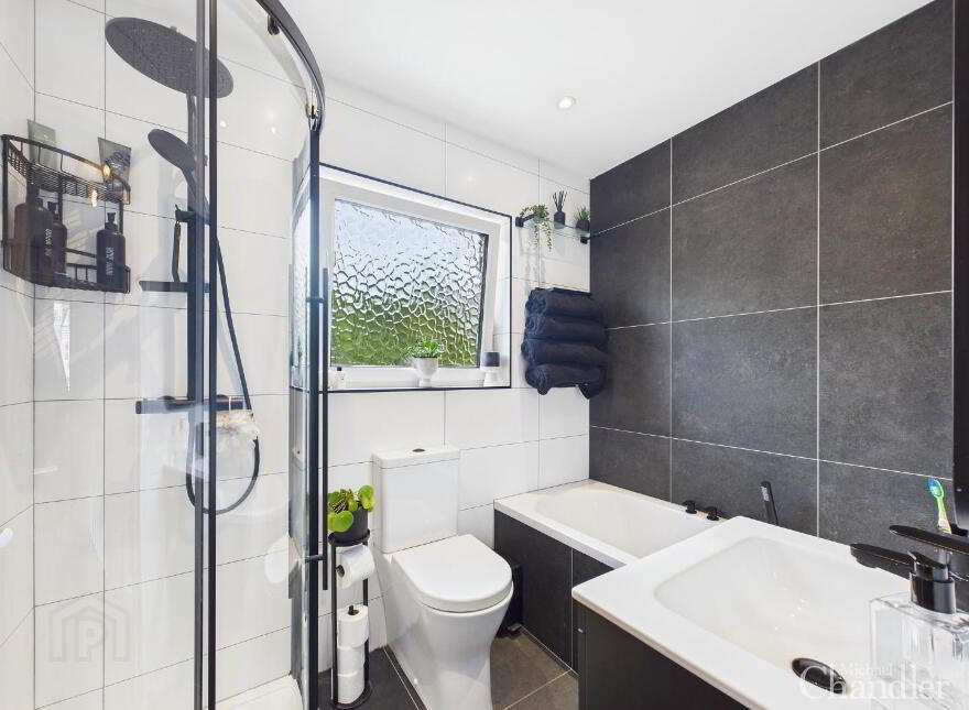 170 Comber Road, Dundonald, Belfast, BT16 2BP